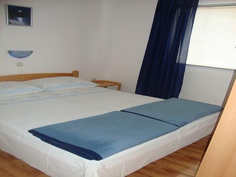 Apartament 1  4