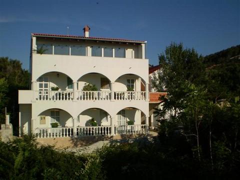 Apartament 3  7