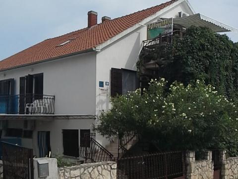 pogled-s-ulice.jpg