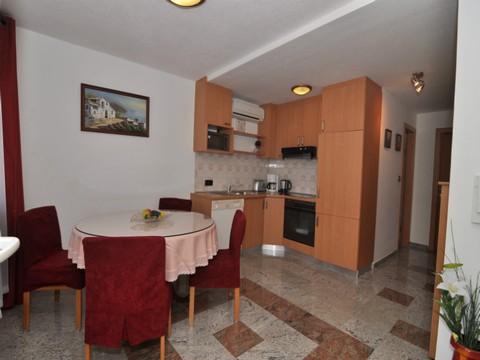 Apartament 1  4