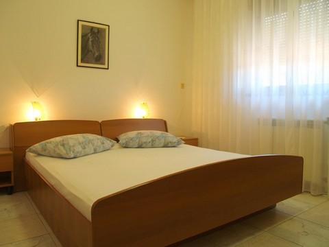 Apartament 1  4