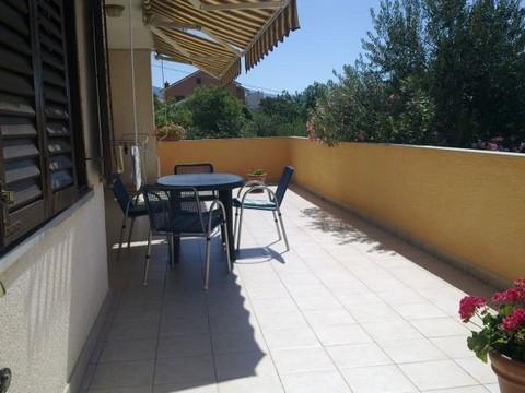 Apartament 1  10