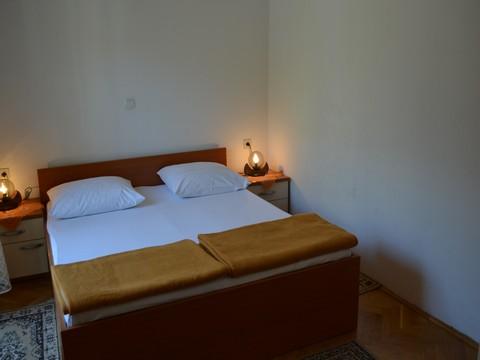 Apartament 1  4