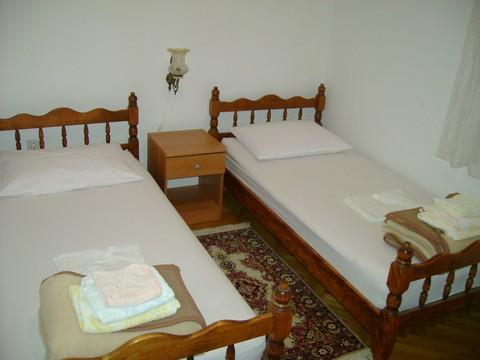 Apartament 1  2