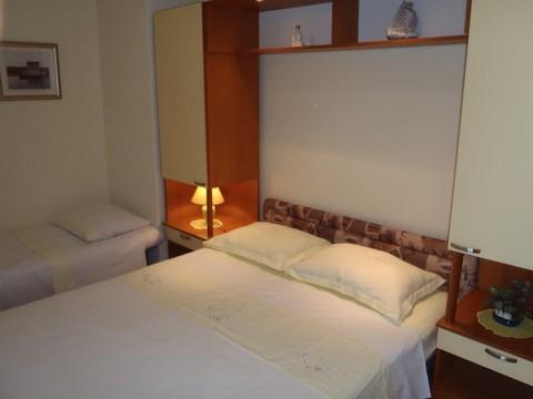 Apartament 4  10