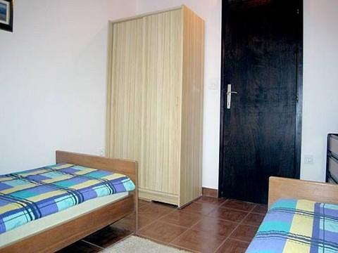 Apartament 8  4