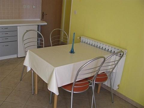 Apartament 3  5