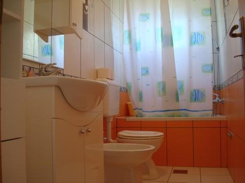 Apartament 1  8