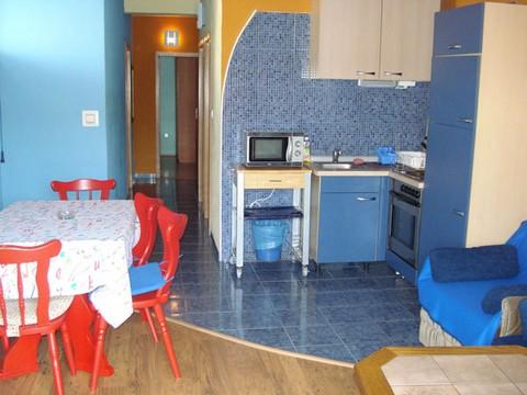 Apartament 6 B  4