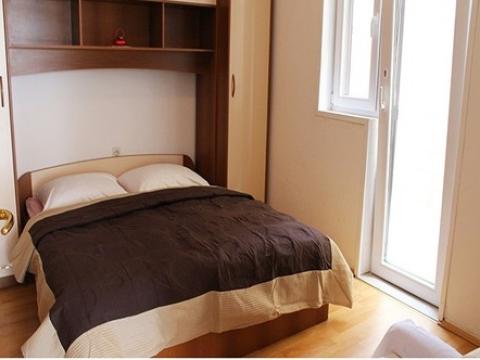 Apartament 2  4