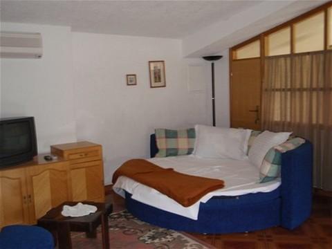 Apartament 2  4