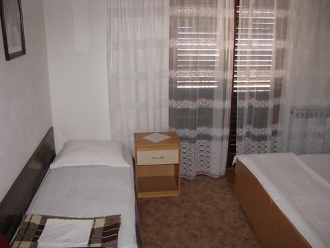 Apartament 1  4