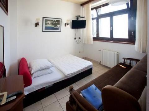 Apartament 1  4