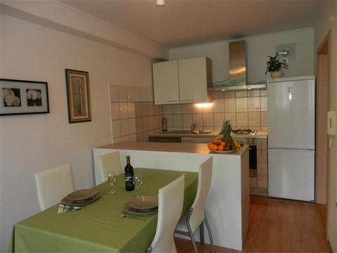 Apartament 1  4