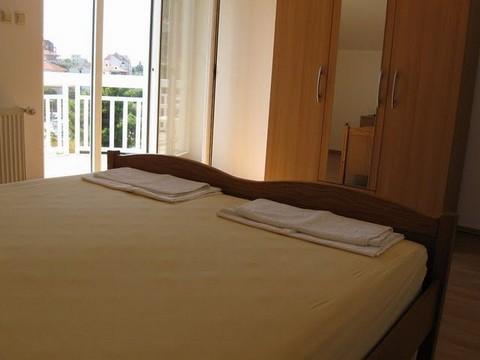 Apartament 2  4
