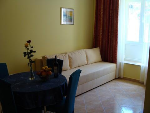 Apartament 1  4