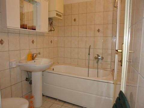 Apartament 1  8