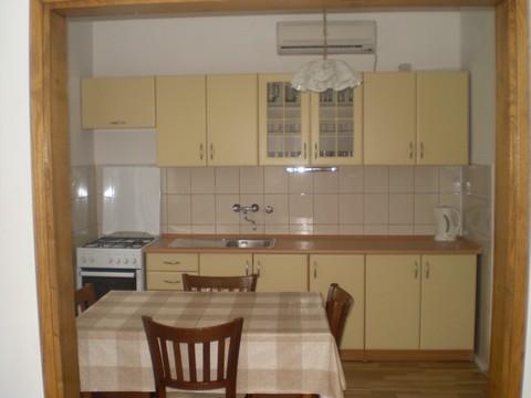 Apartament 1  4