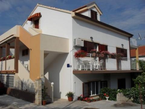 Apartament 1  5