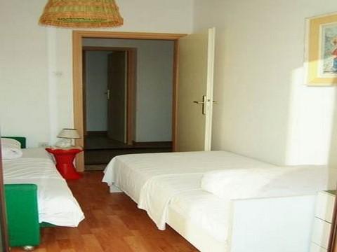 Apartament 1  4