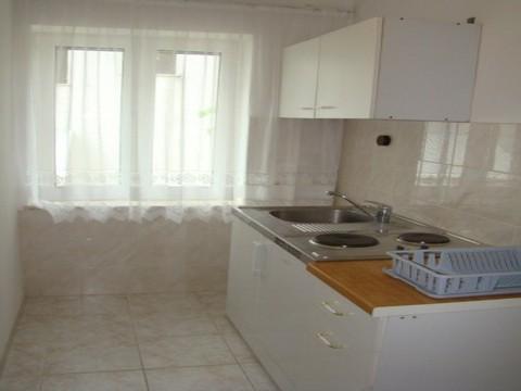 Apartament 8  4