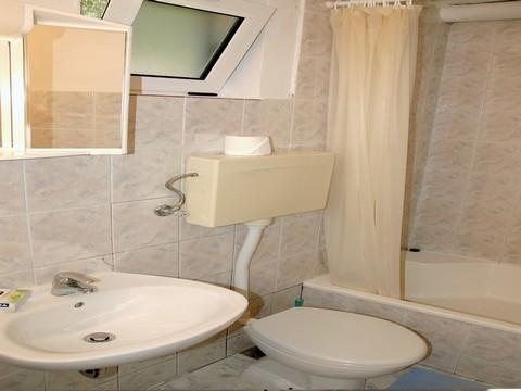 Apartament 1  8