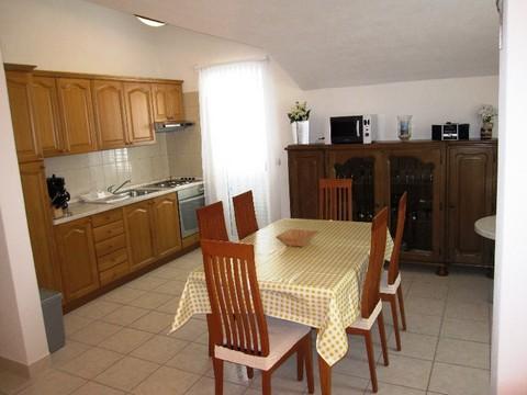 Apartament 2  8