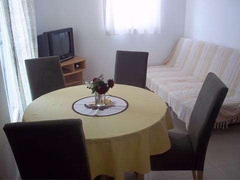 Apartament 3  4