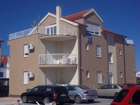 Apartament 3  7