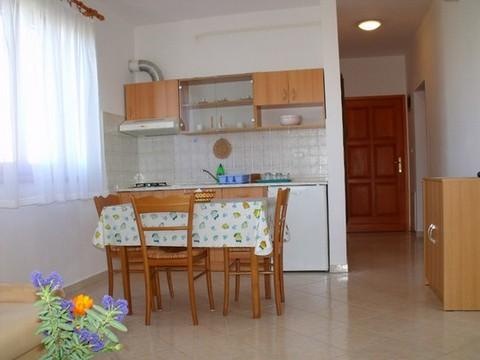 Apartament 3  4