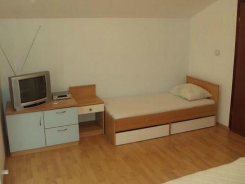 Apartament 4  5
