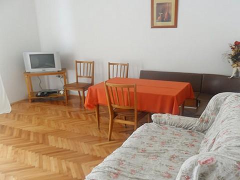 Apartament 1,2  4