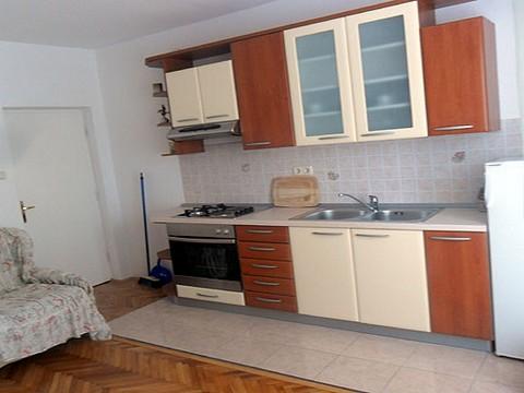 Apartament 1,2  5