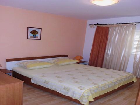 Apartament 1  4