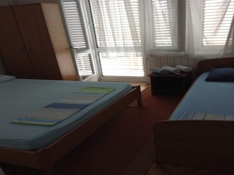 Apartament 1  4