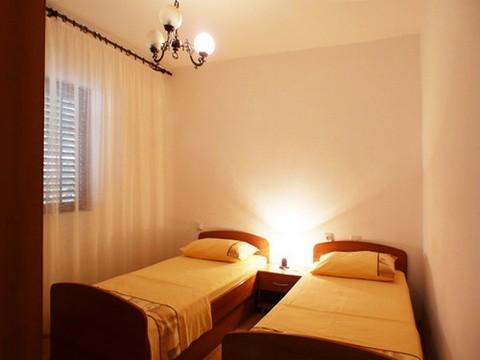 Apartament 1  3