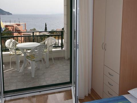 Apartament 1  4