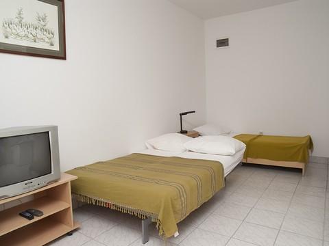 Apartament 1  4