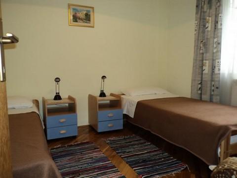 Apartament 3  5