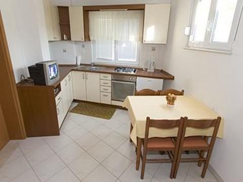 , Apartament 6   5