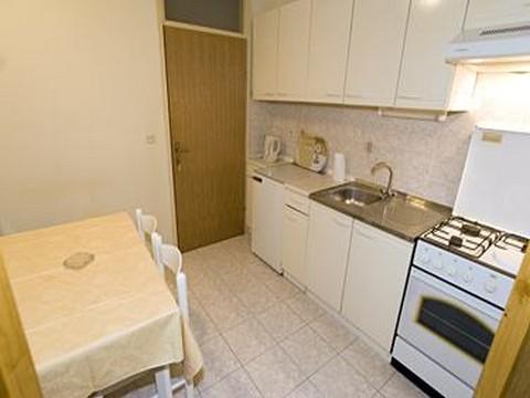 Apartament 8  7