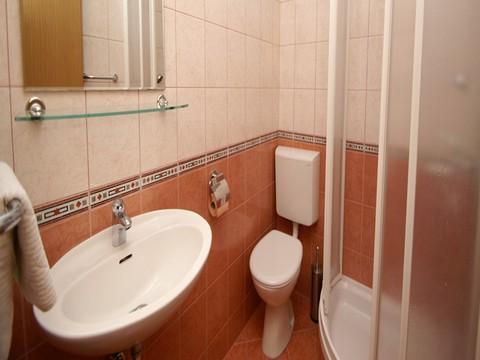 Apartament 5  8