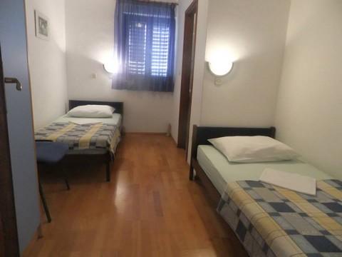 Apartament 1  7