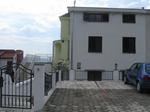 Apartament 2  8